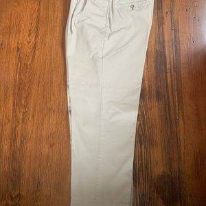 Orvis Men’s Pleated Khakis